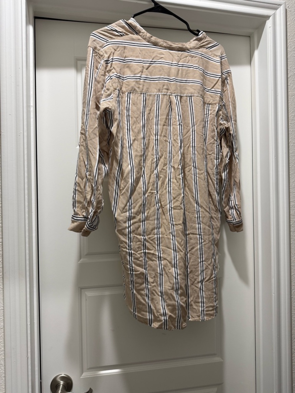 Striped Button Down DRESS - Picture 3 of 10